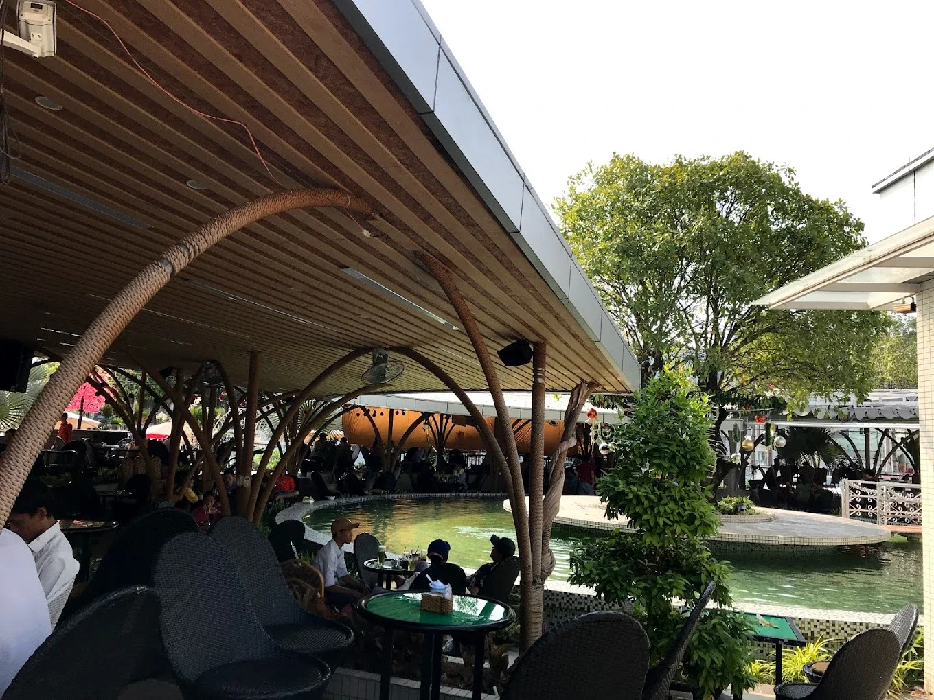 Mario Yue Coffee với không gian thoải mái
