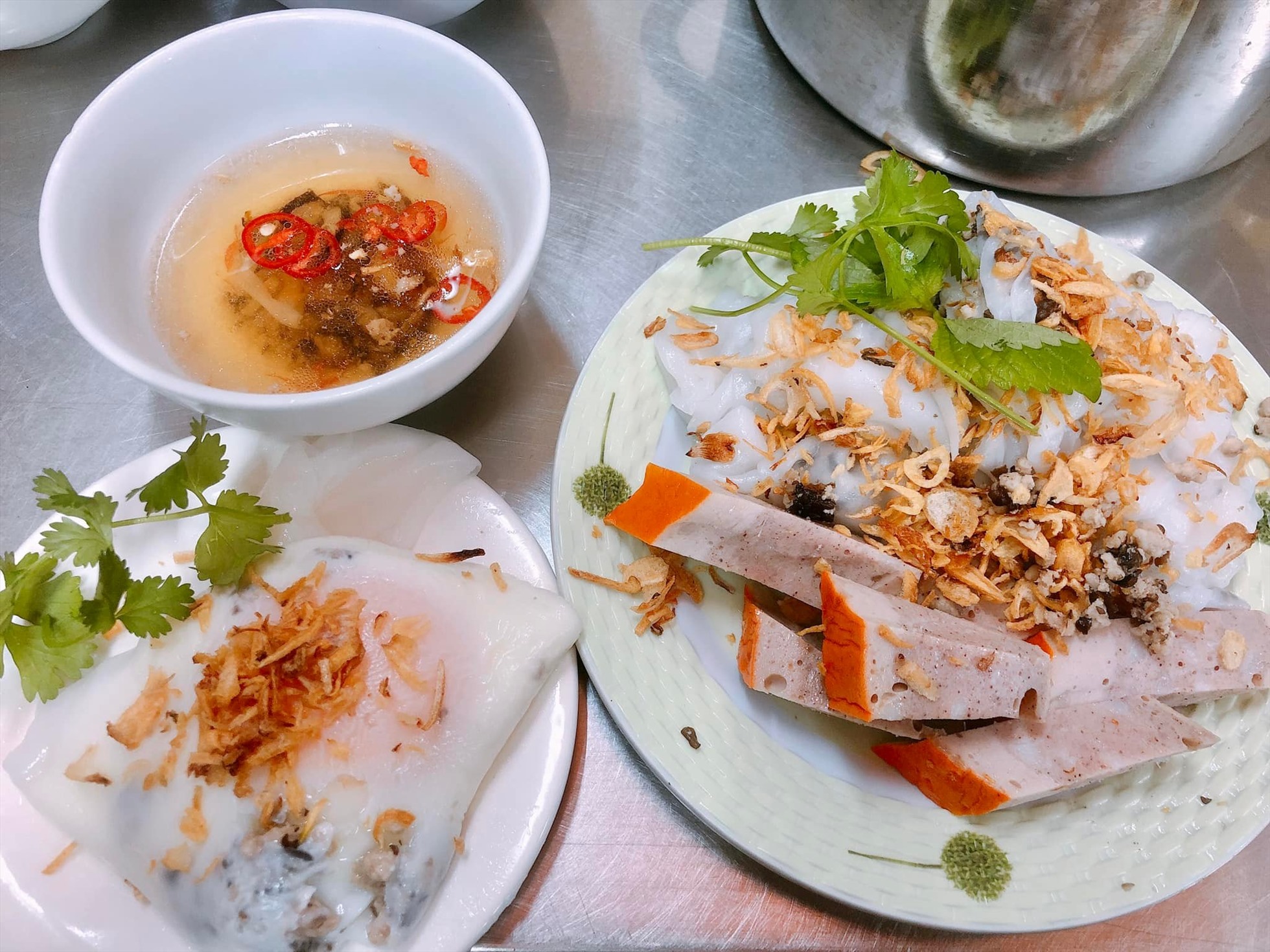 Bánh cuốn Phượng - quán bánh cuốn ở Hà Nội phố cổ độc đáo