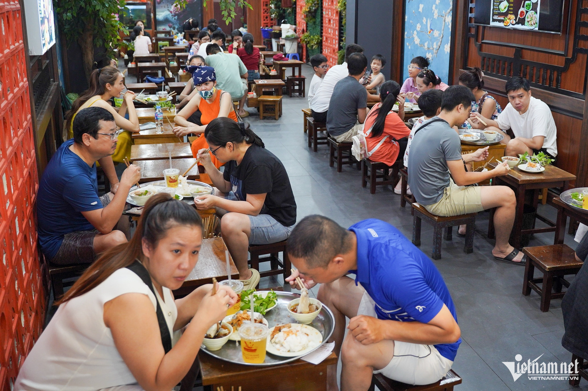 Bánh cuốn Bà Hoành - quán bánh cuốn ở Hà Nội được Michelin Selected