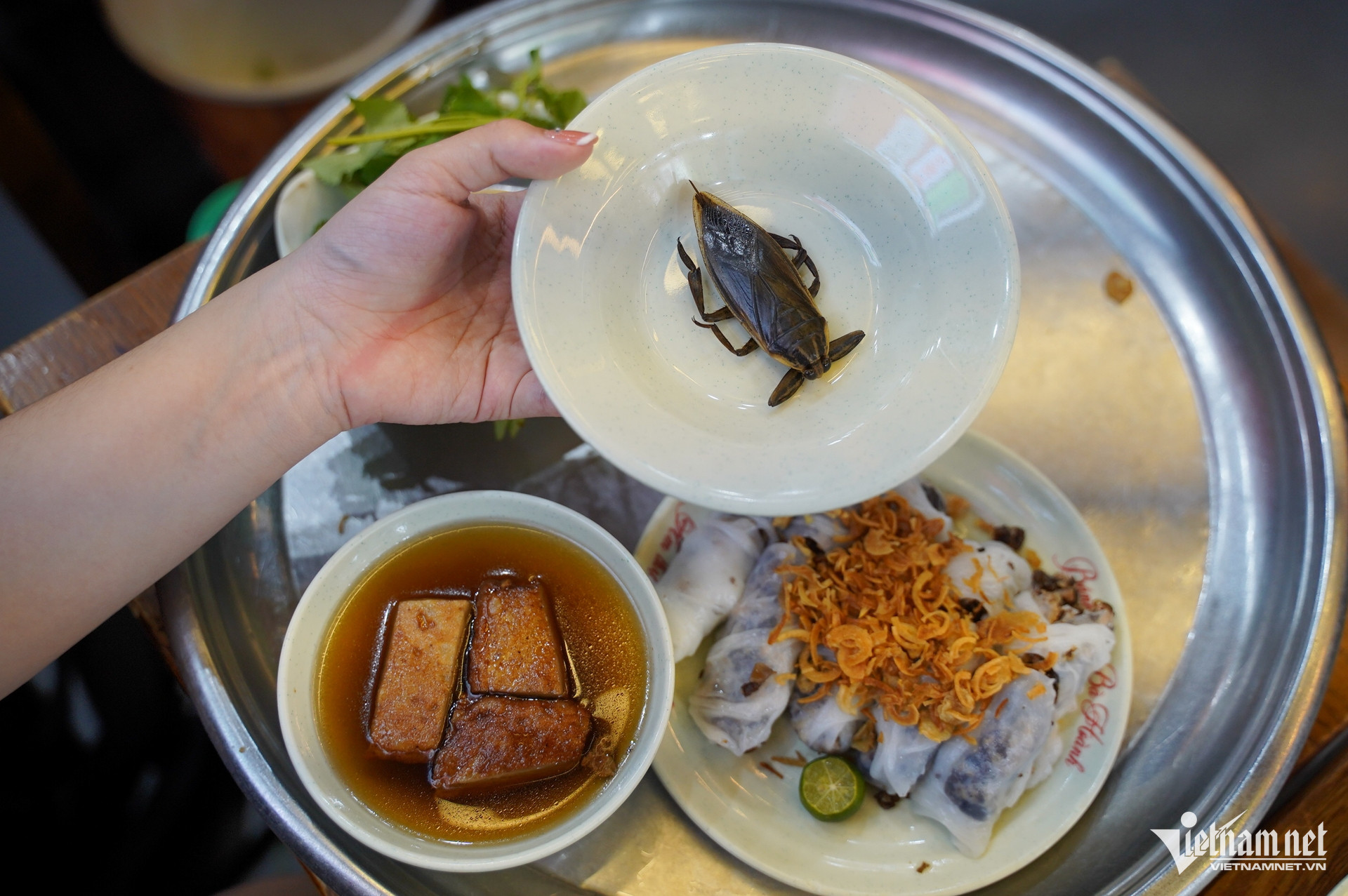 Quy trình làm bánh cuốn truyền thống tại Bà Hanh