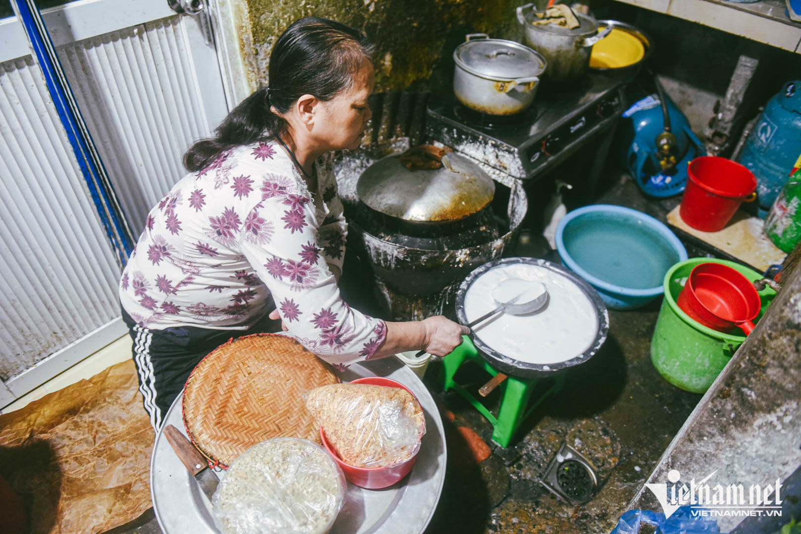 Bánh cuốn đêm - quán bánh cuốn ở Hà Nội mở đêm độc đáo