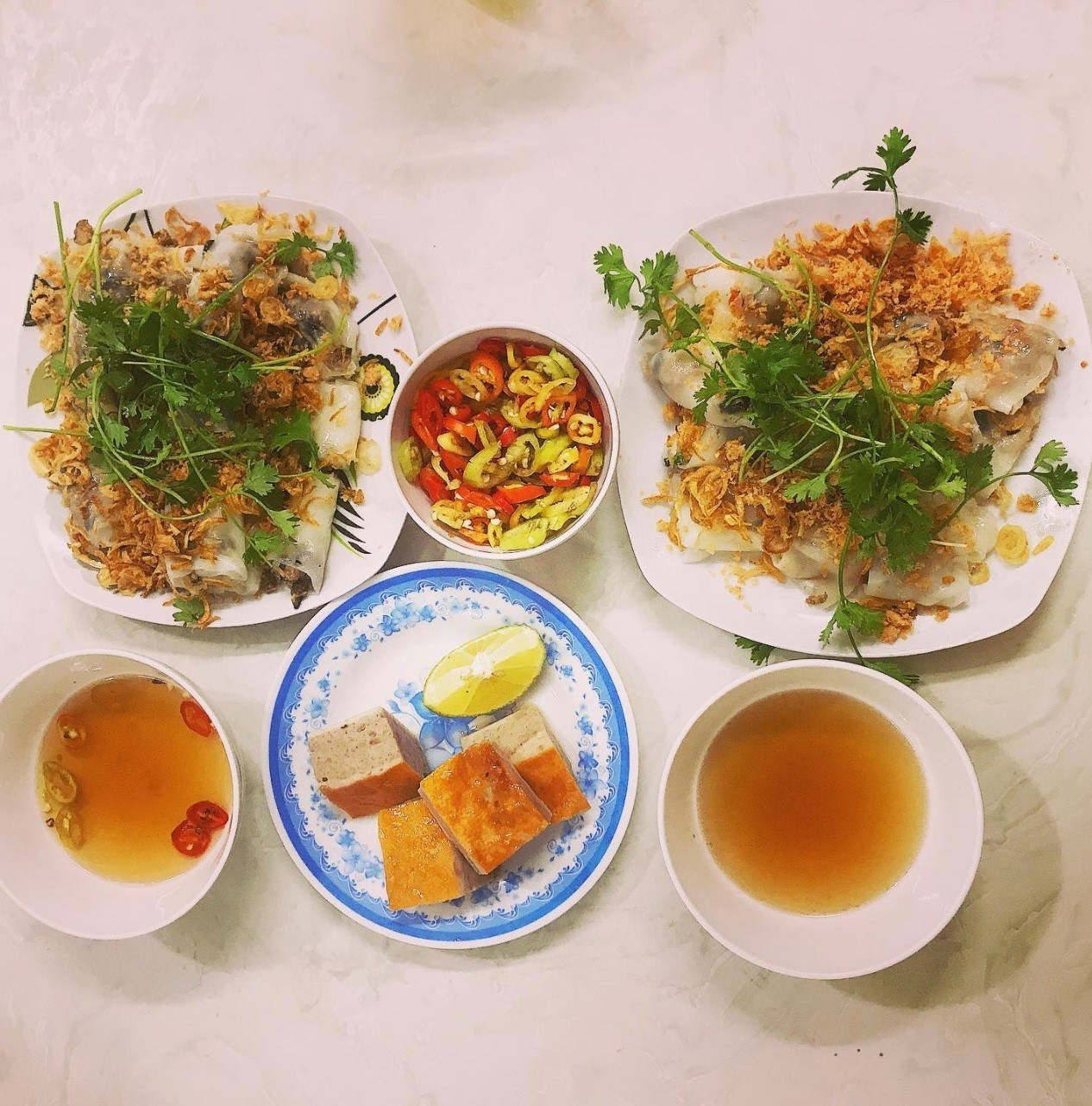 Bún thang và bánh cuốn tại Thanh Vân