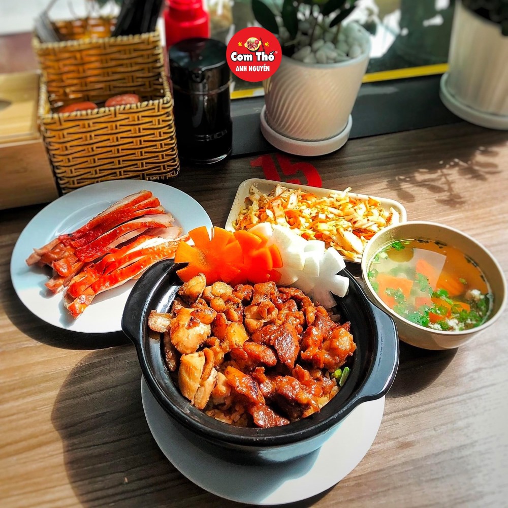 Cơm thố Anh Nguyễn, một lựa chọn khác biệt cho người yêu cơm niêu ở Hà Nội