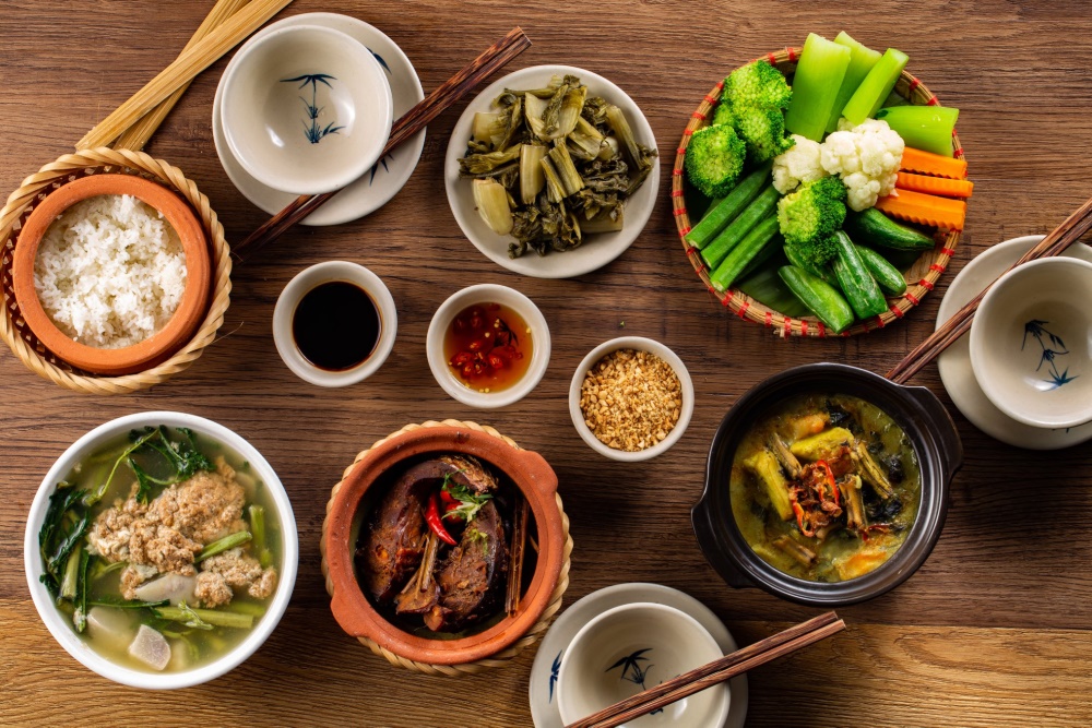 Nhà hàng Hoa Gạo với các món cơm niêu truyền thống