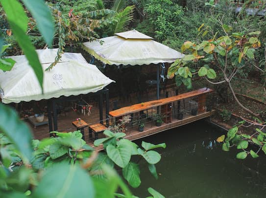 quán cà phê ở Buôn Ma Thuột Coffee Alva phong cách làng quê