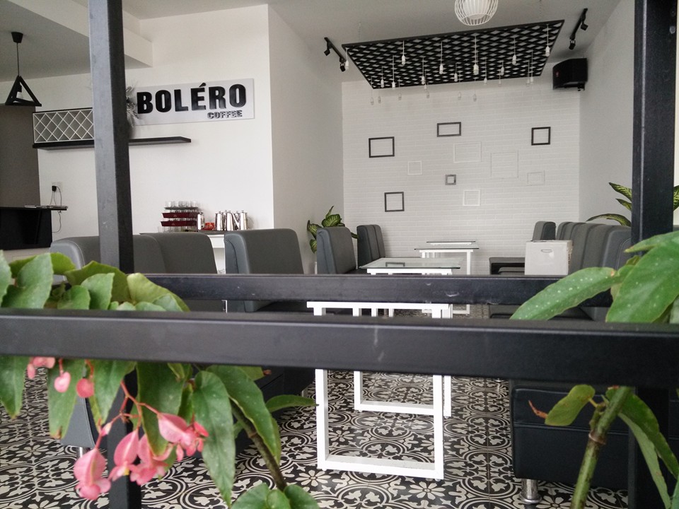quán cà phê ở Buôn Ma Thuột Bolero Coffee nhạc bolero