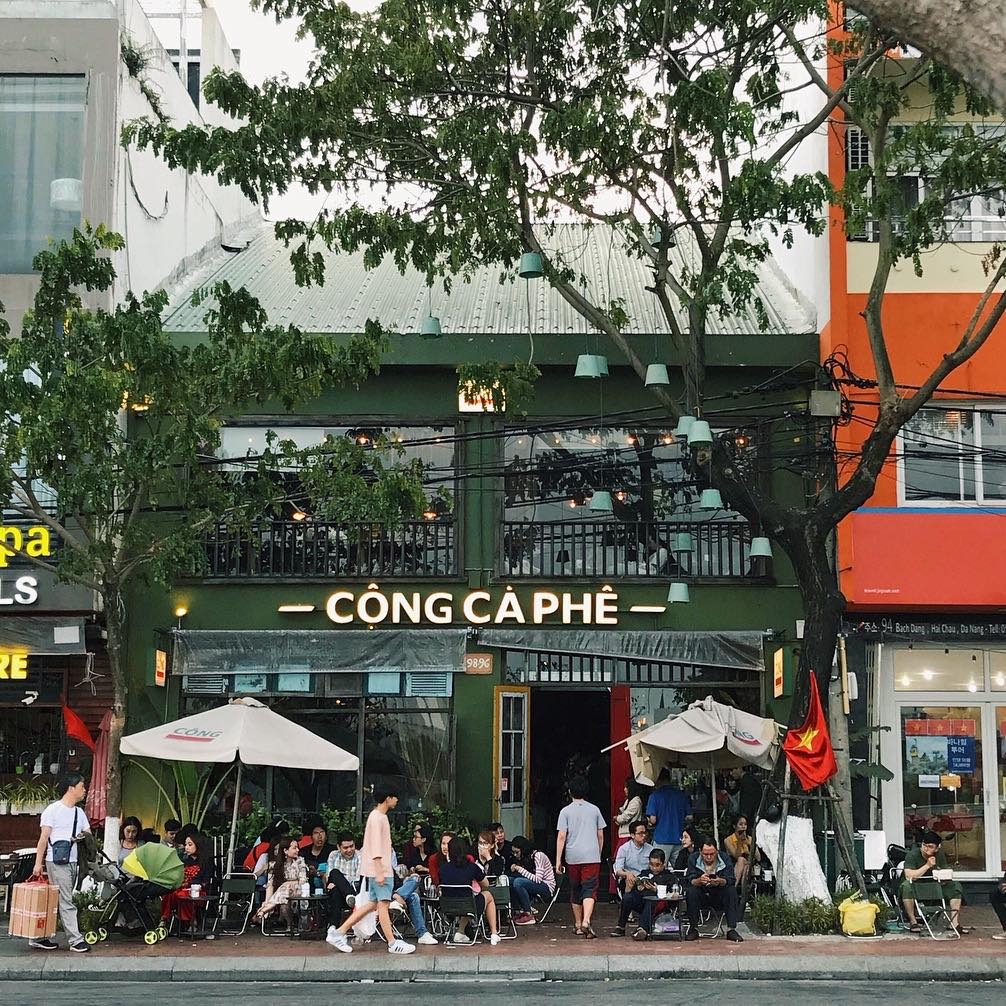 Cộng Cà Phê phong cách retro gần biển Đà Nẵng