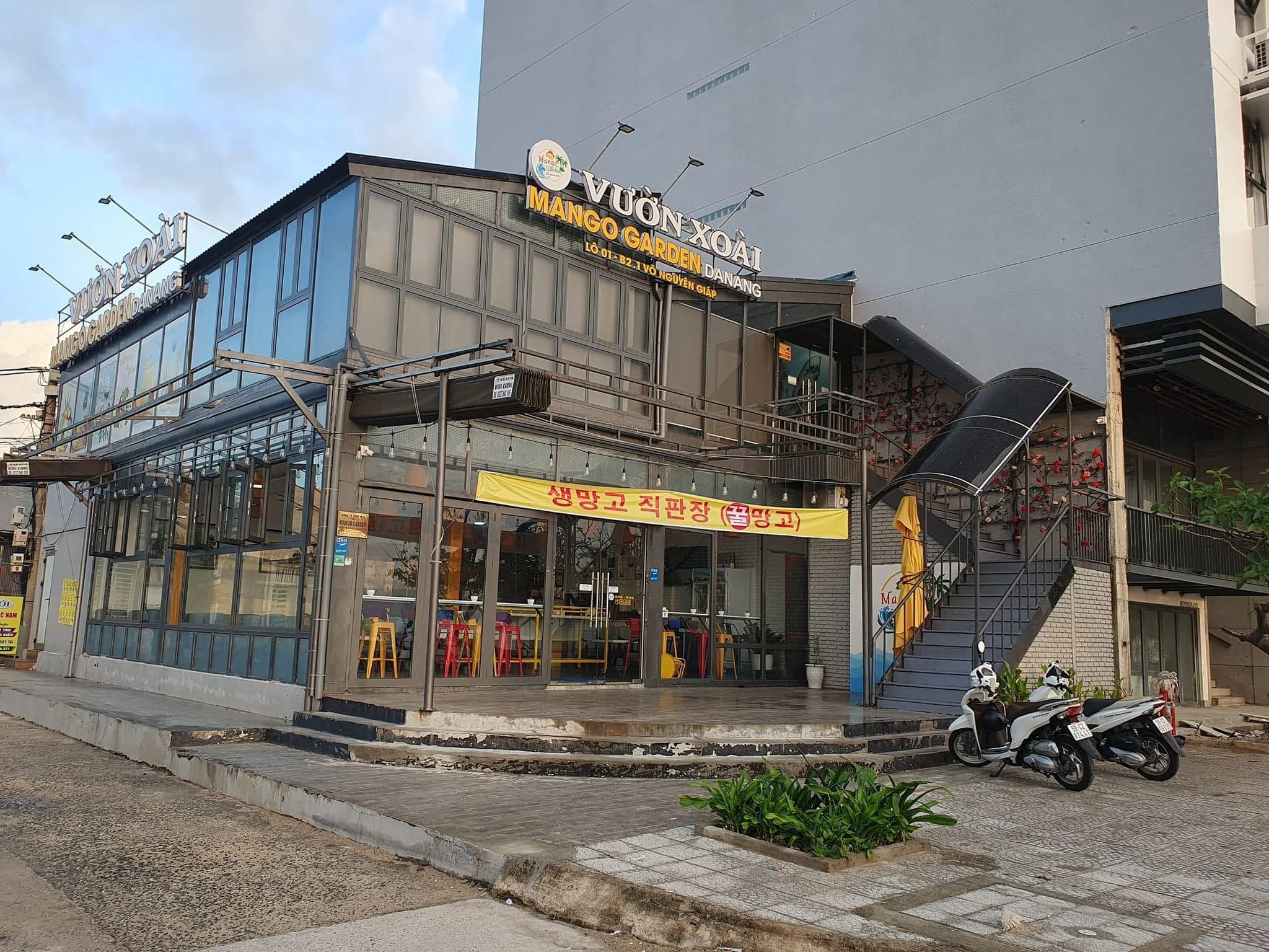 Mango Garden - quán cà phê view biển ở Đà Nẵng với không gian xanh mát