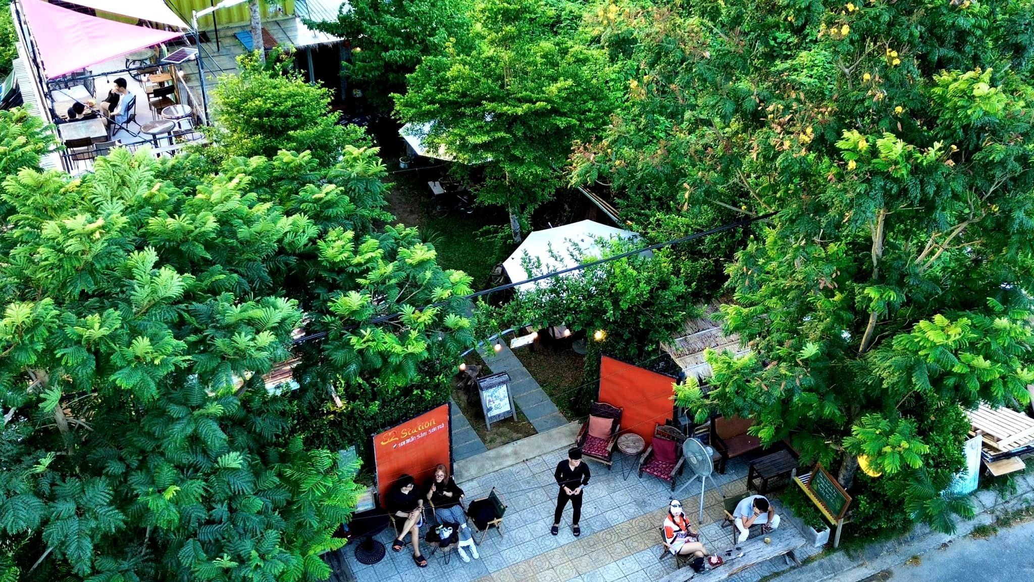 S2 Station - quán cà phê view biển ở Đà Nẵng nhìn ra cảng cá