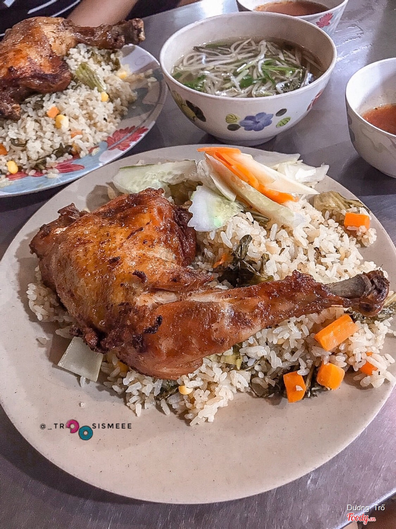 Không gian thanh tịnh và món ăn chay tinh tế tại An Lạc