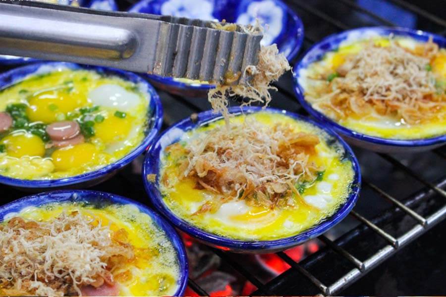 Trứng chén nướng thơm béo ngậy tại quán Cô Ty Hà Nội