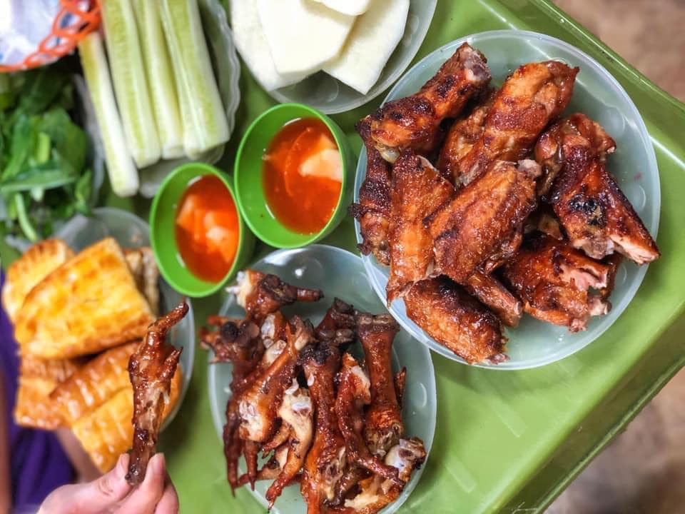 Chân gà nướng vàng ươm