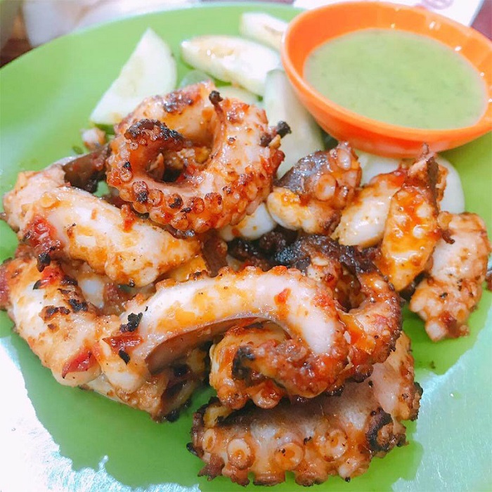 Bạch tuộc nướng thơm lừng hấp dẫn