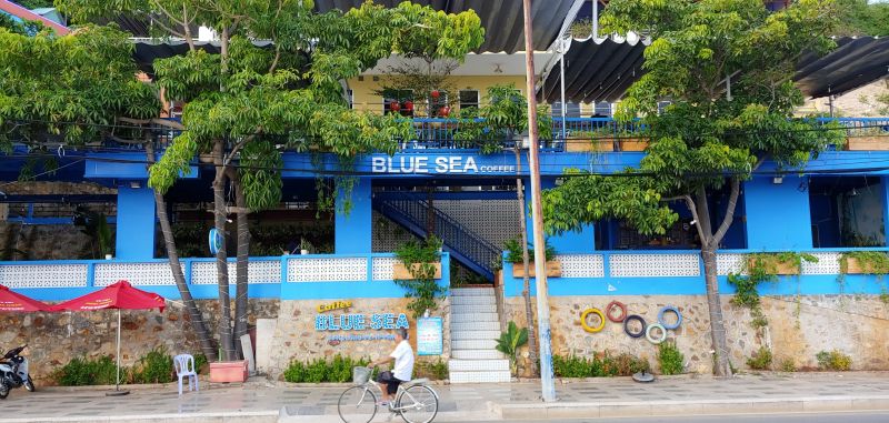 Blue Sea Coffee - cafe view biển vũng tàu trong khách sạn sang trọng
