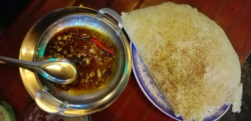 Cơm cháy kho quẹt nóng hổi tại Happy Cần Thơ