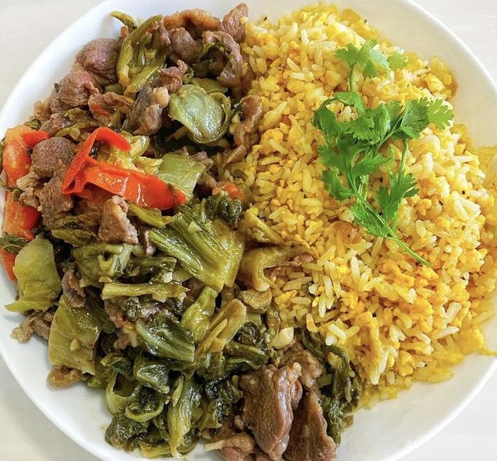 Không gian ấm cúng tại Cơm Chiên Gia Phúc