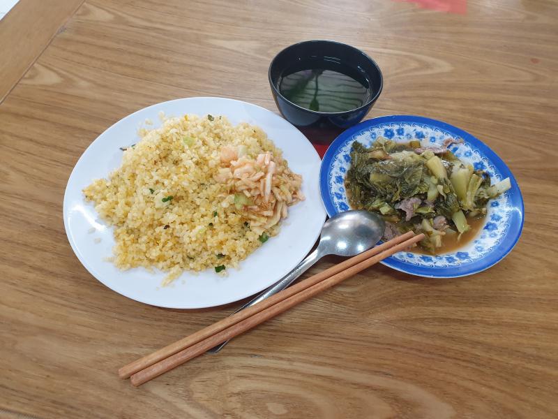 Phở Nguyễn quán cơm chiên ở Huế bình dân
