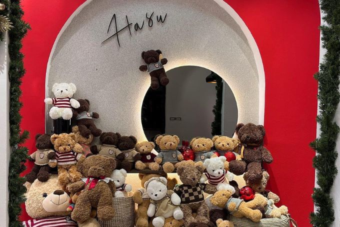 Hasu Cafe - Quán cà phê Noel gây sốt giới trẻ Hà Nội