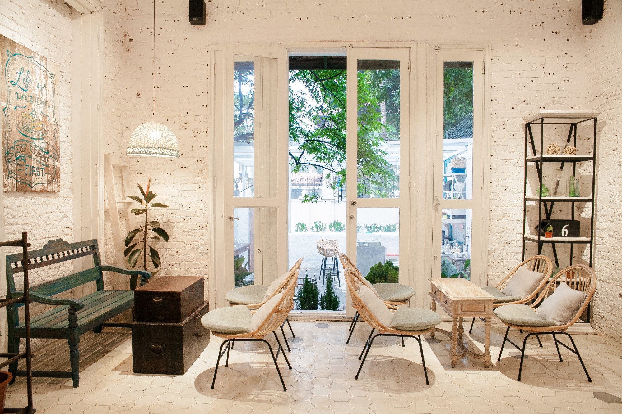 Jouri Dessert & Tea - Cafe Noel phong cách Bắc Âu