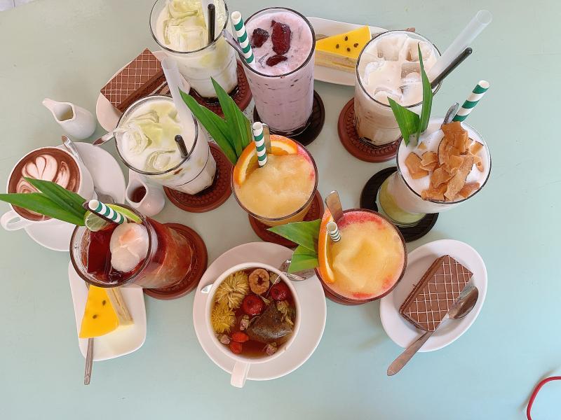 Không gian vintage cổ điển tại Lightroom Coffee Studio Vũng Tàu