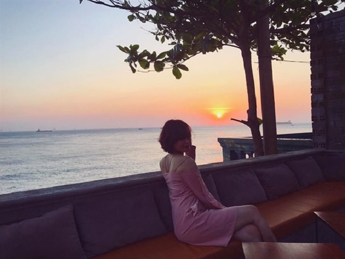 View hoàng hôn tuyệt đẹp từ sân thượng Milla Nakedsoul