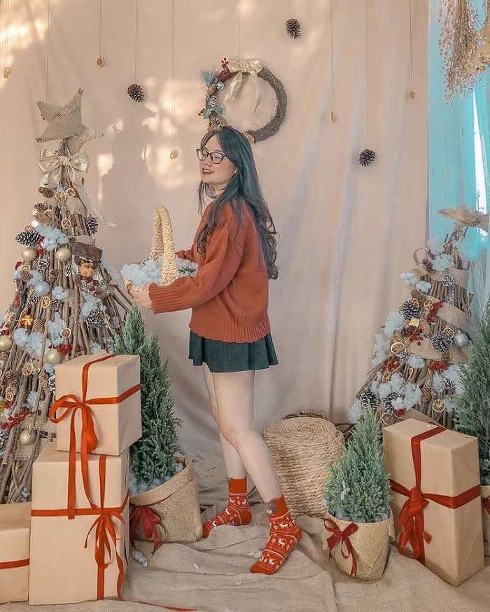 EM Rooftop Coffee - Cafe rooftop đa concept Noel