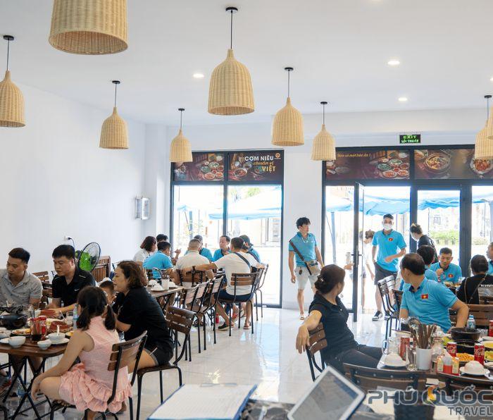 Cơm niêu tại Grand World Phú Quốc