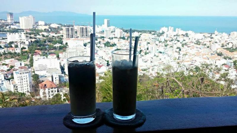 Không gian sân vườn xanh mát tại Sơn Đăng Quán Vũng Tàu