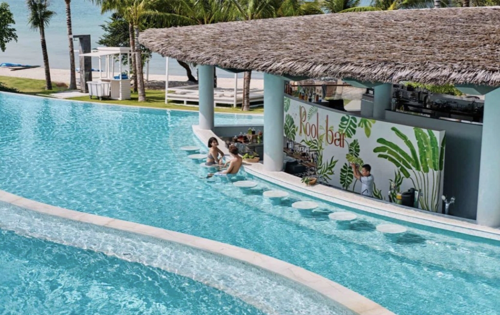 Pool Bar VinOasis Phú Quốc