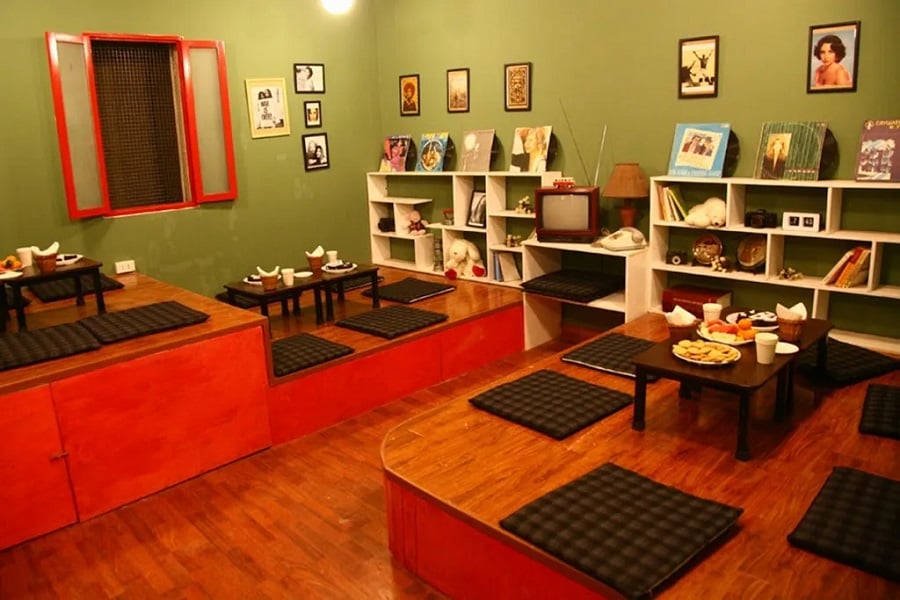 Totoro Cafe - Quán tarot có mèo Hà Nội