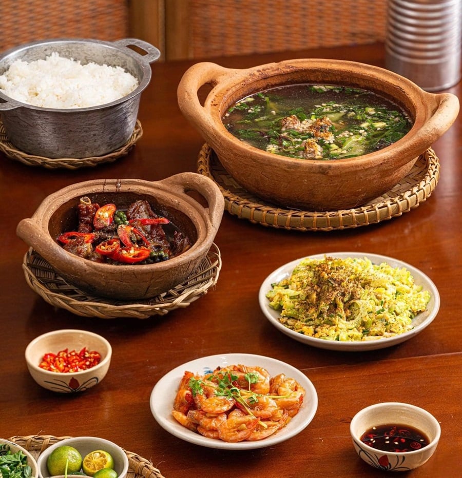 Cơm niêu Nhà Xưa 68 Phú Quốc