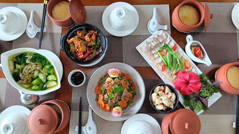 Cơm niêu Minh Vượng Phú Quốc