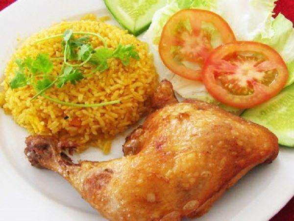 Cơm gà văn phòng sạch sẽ tiện lợi tại GIONA Nam Từ Liêm