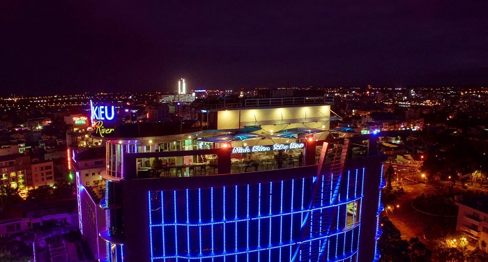 Ninh Kiều Riverside Sky Bar cafe view đẹp ở Cần Thơ tầng cao