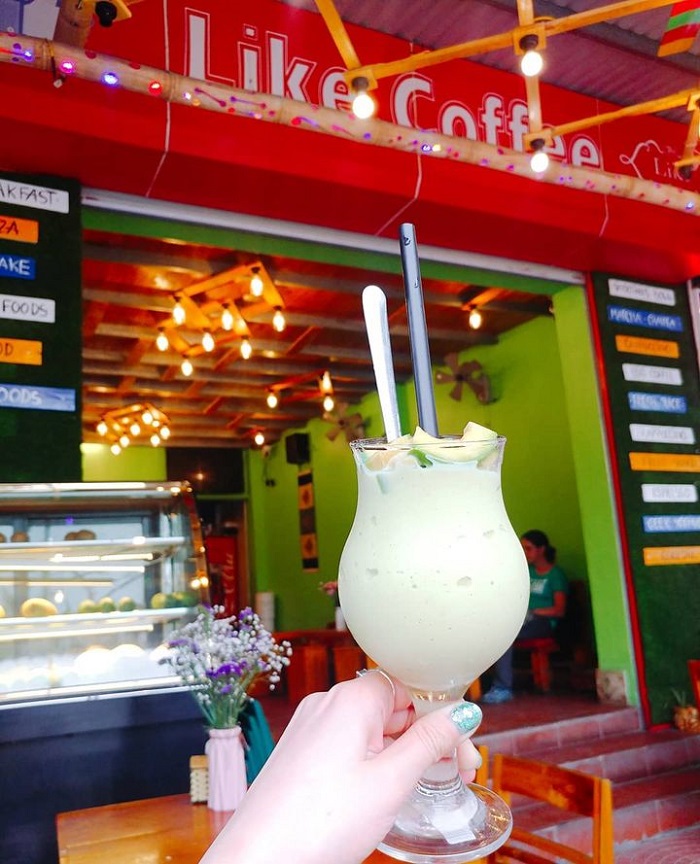 Không gian mở tại Like Coffee