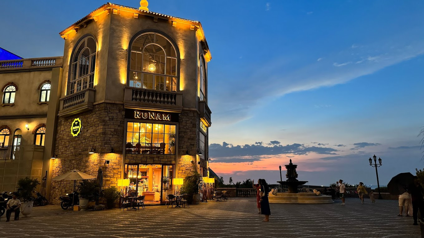 Cafe RuNam Phú Quốc Sunset Town