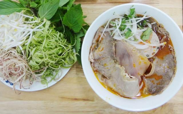 A Ken - Bún bò và cơm trưa văn phòng Gò Vấp