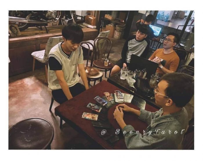 Beenry Tarot Coffee - địa chỉ xem tarot ở Sài Gòn