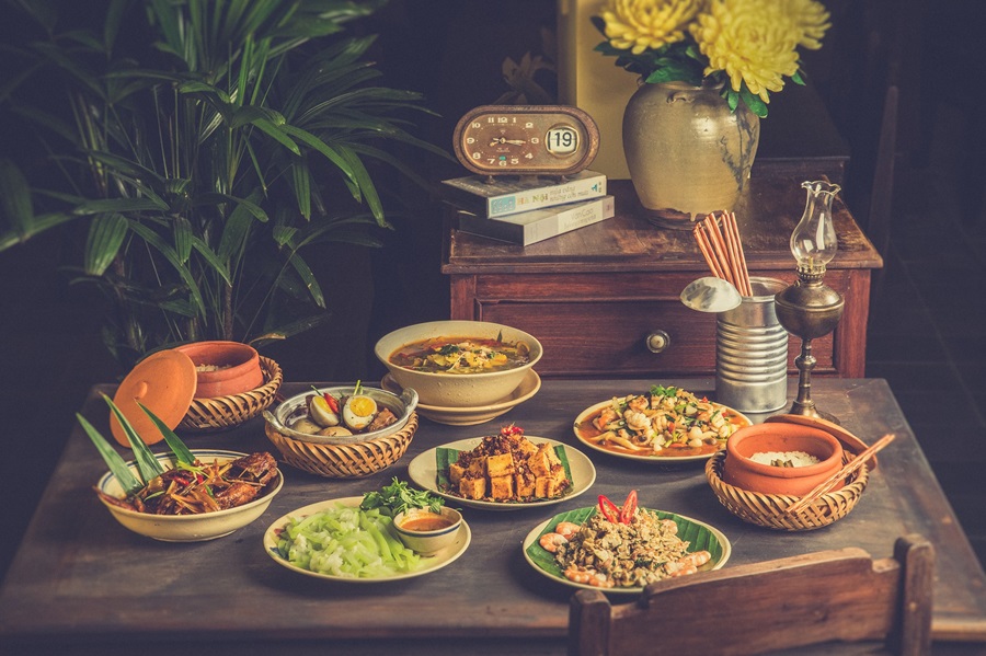 Cơm niêu Chạn Huế với không gian yên tĩnh