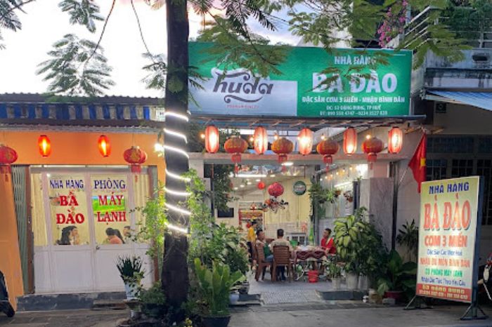 Quán cơm bà Đào Huế với món ăn 3 miền