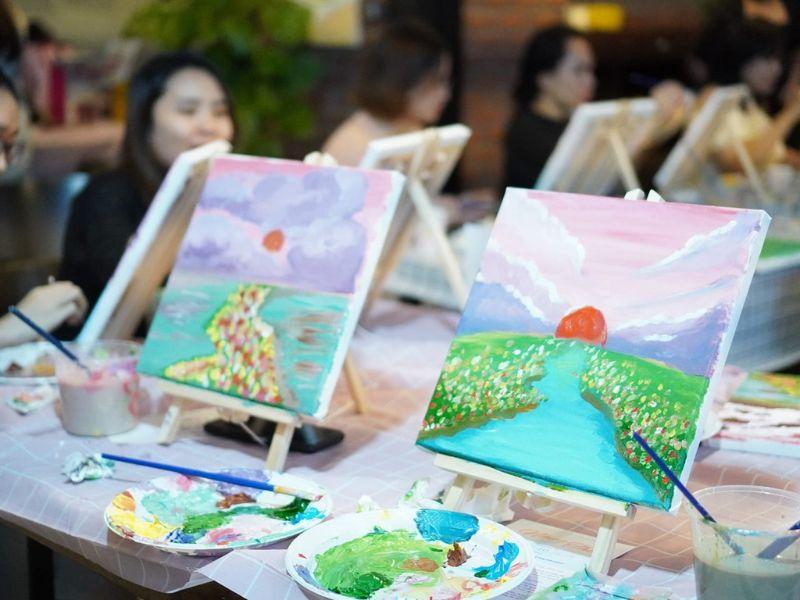 Salut Art workshop vẽ tranh handmade Hà Nội