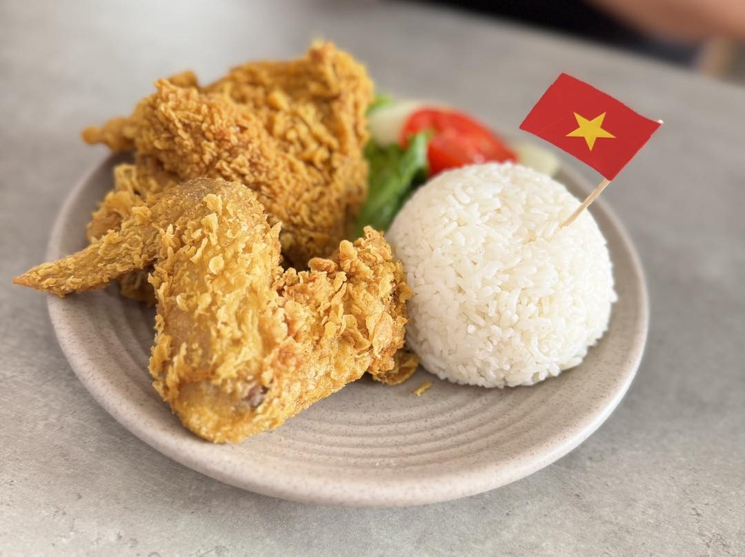 Cơm gà rán Halloween Chicken