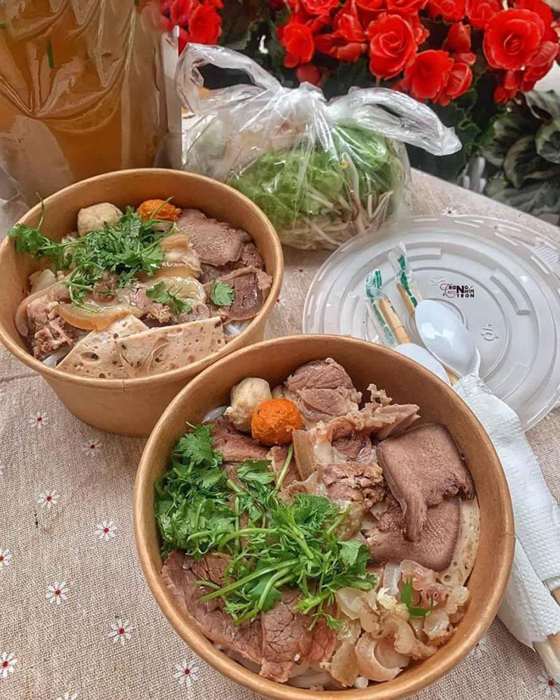 Bún Bò Huế An Cựu - bún bò Huế tóp mỡ chuẩn vị miền Trung tại Hà Nội