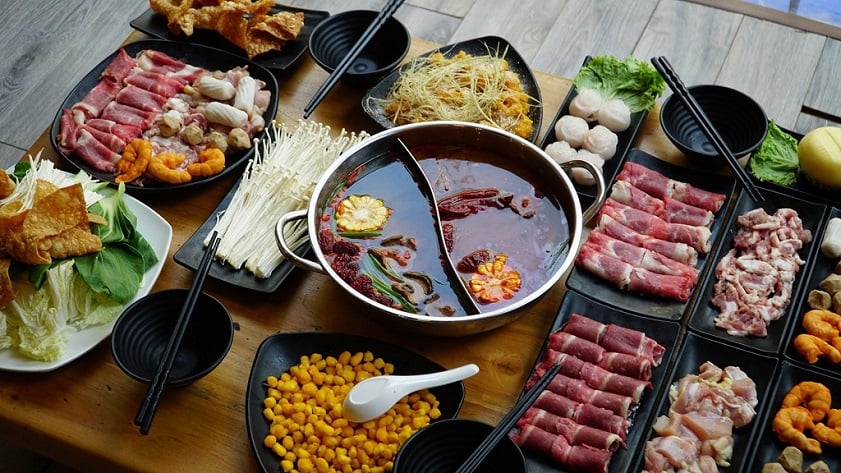 Quán lẩu Hongkong Yixin phong cách Hồng Kông