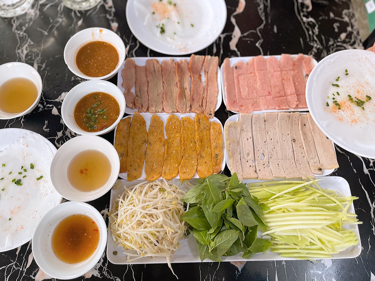 Bánh ướt xếp chồng Đà Lạt