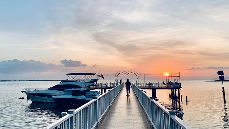 Cafe Bến Du Thuyền Rạch Giá