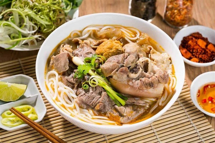 Quán Bún Bò Huế 100 Nha Trang