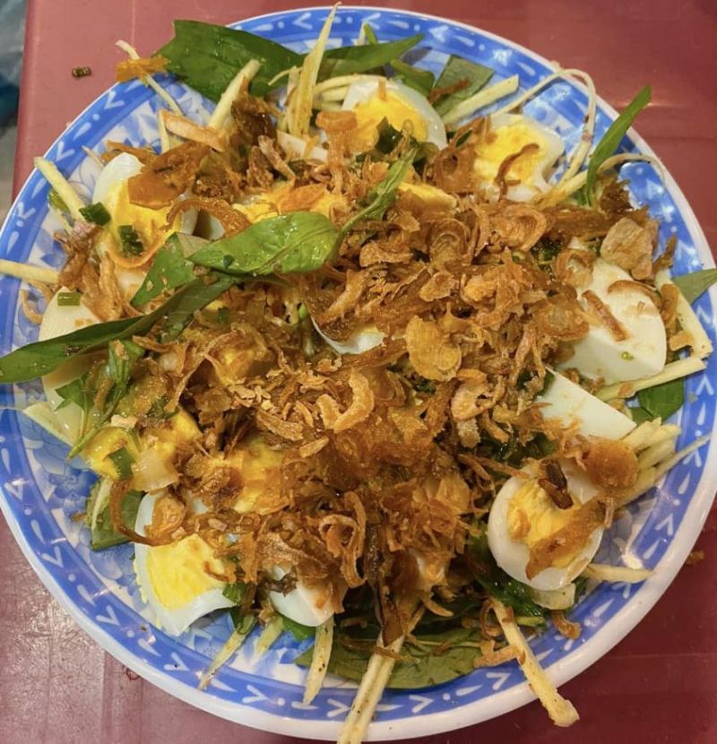 Cô Thúy bánh tráng nướng Thủ Đức