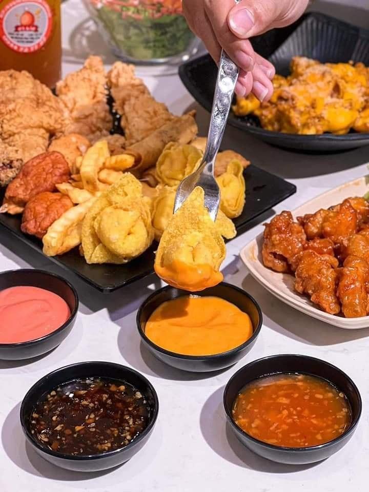 Gà lắc 11 gia vị Phú Nhuận