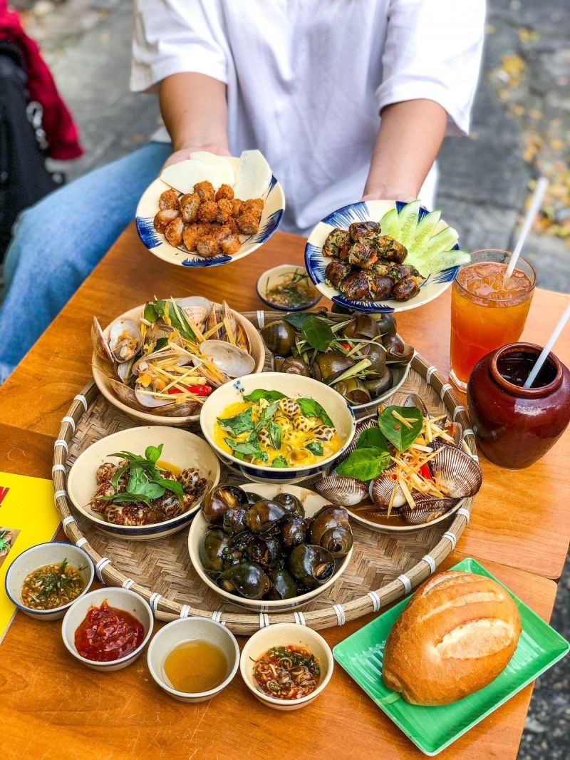 Khu ăn vặt công viên Gia Định Phú Nhuận